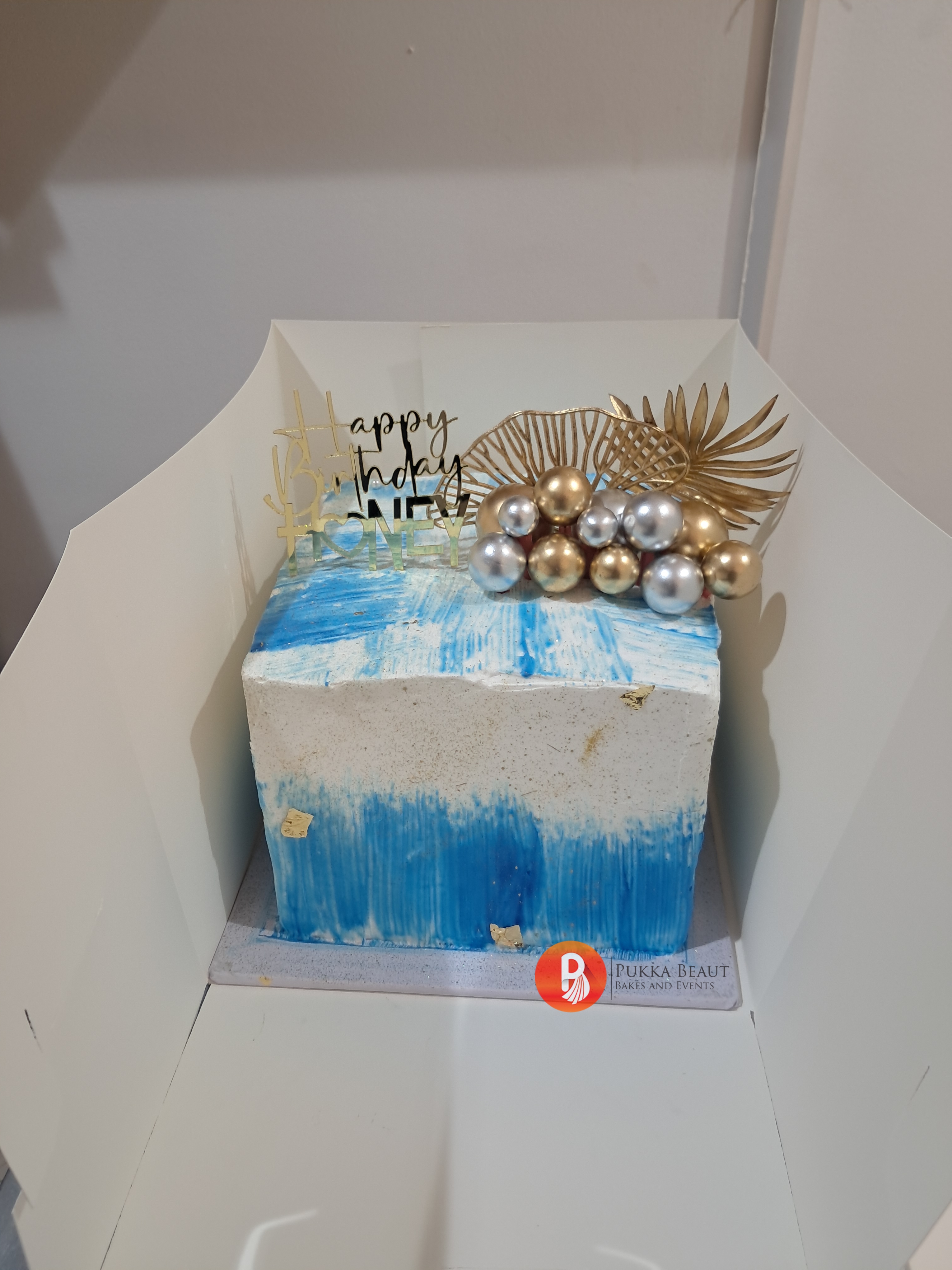 Blue ocean ombre birthday cake by Pukka Beaut